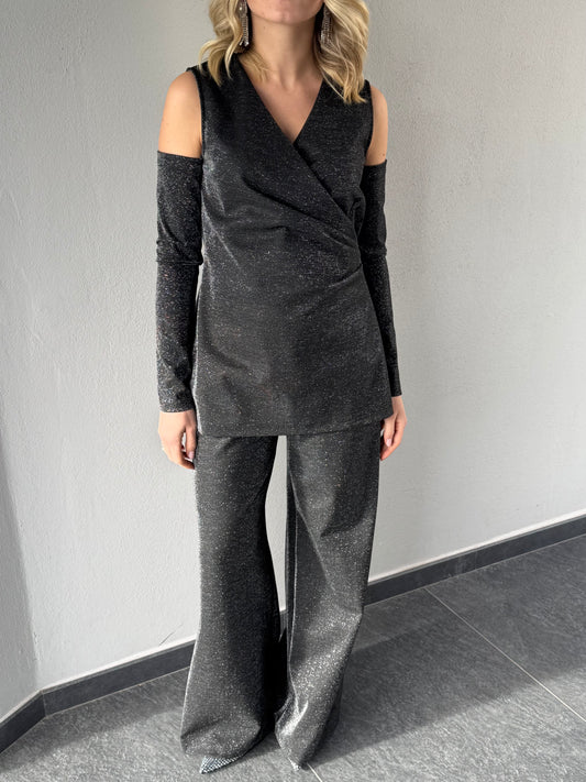 Completo Tasme Blusa Con Manicotti + Pantalone