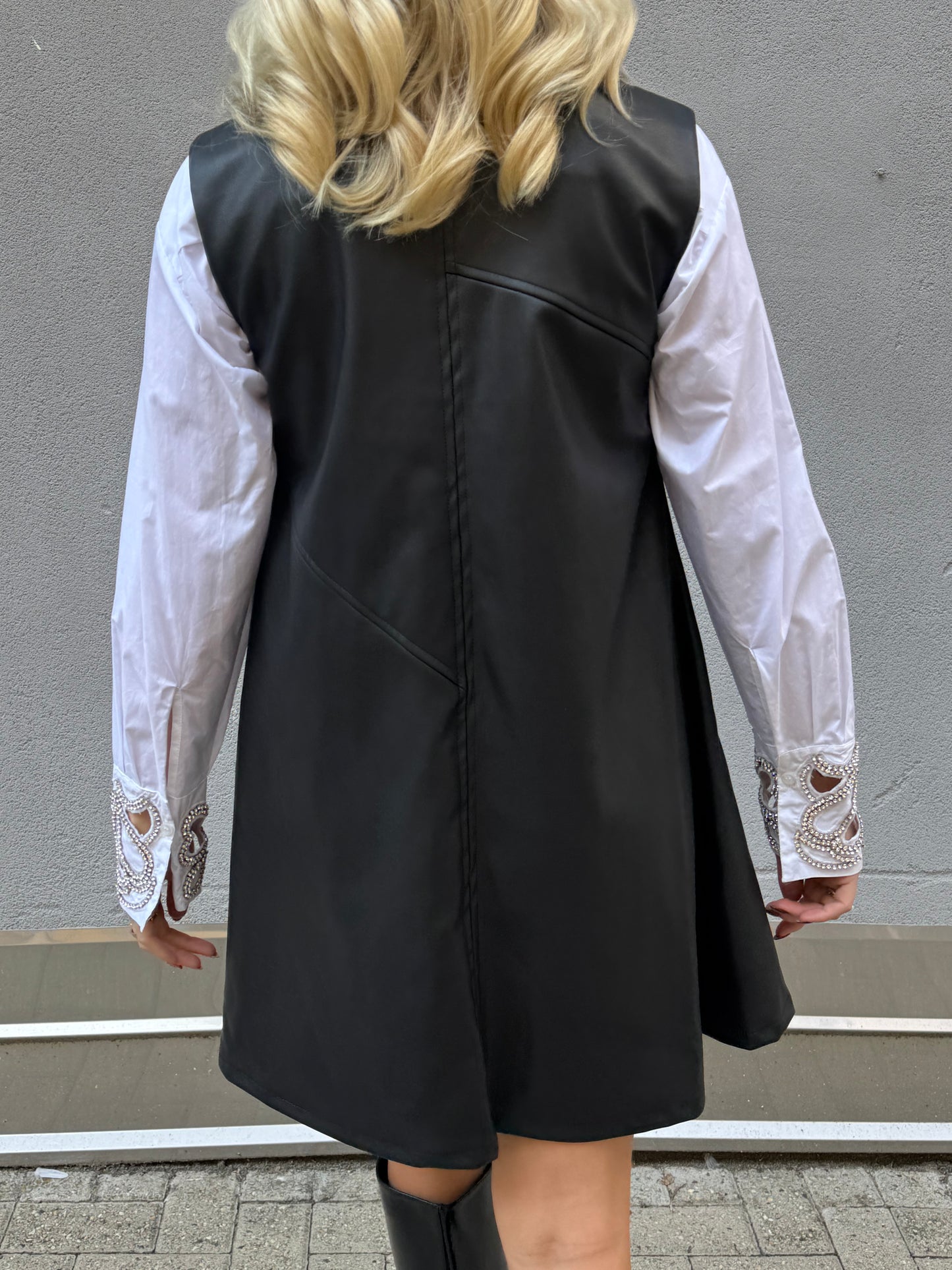 Abito Ecopelle V | Nero
