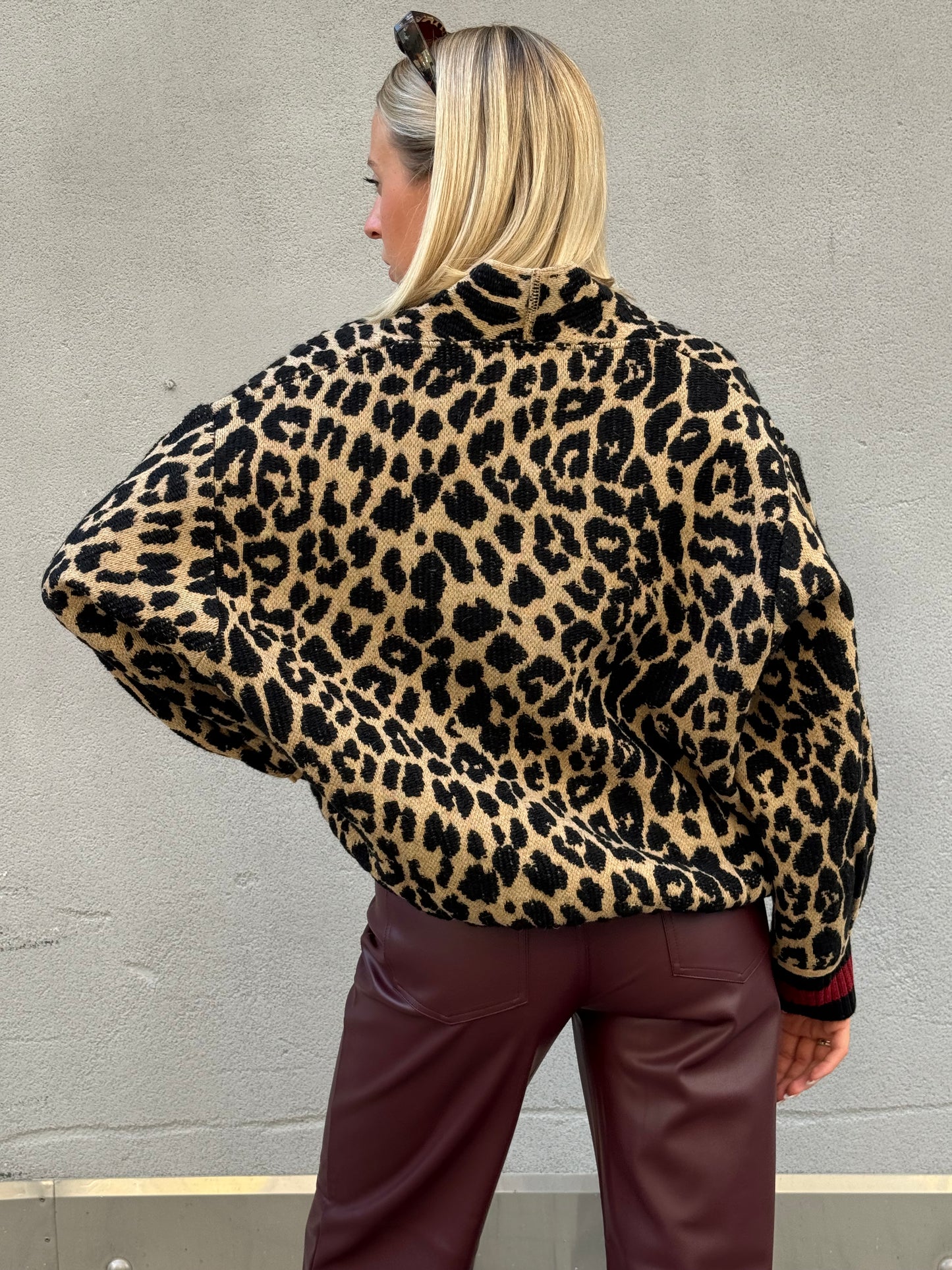 Bomber in maglia Leo